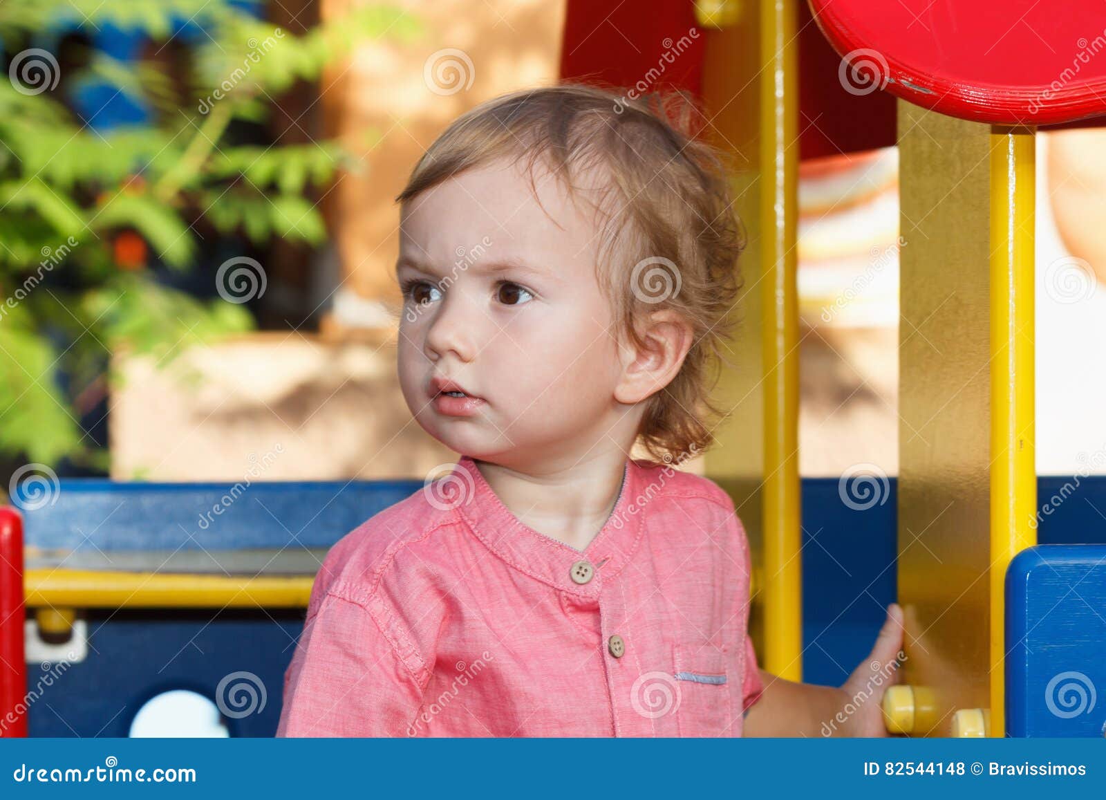 Noircissez Les Enfants Observes Jouant Le Terrain De Jeu Exterieur Enfant Particulier En Parc Enfance Heureux Photo Stock Image Du Gens Amusement Noircissez Les Enfants Observes Jouant Le Terrain De Jeu Exterieur Enfant Particulier En Parc Enfance Heureux Photo Stock Image Du Gens Amusement