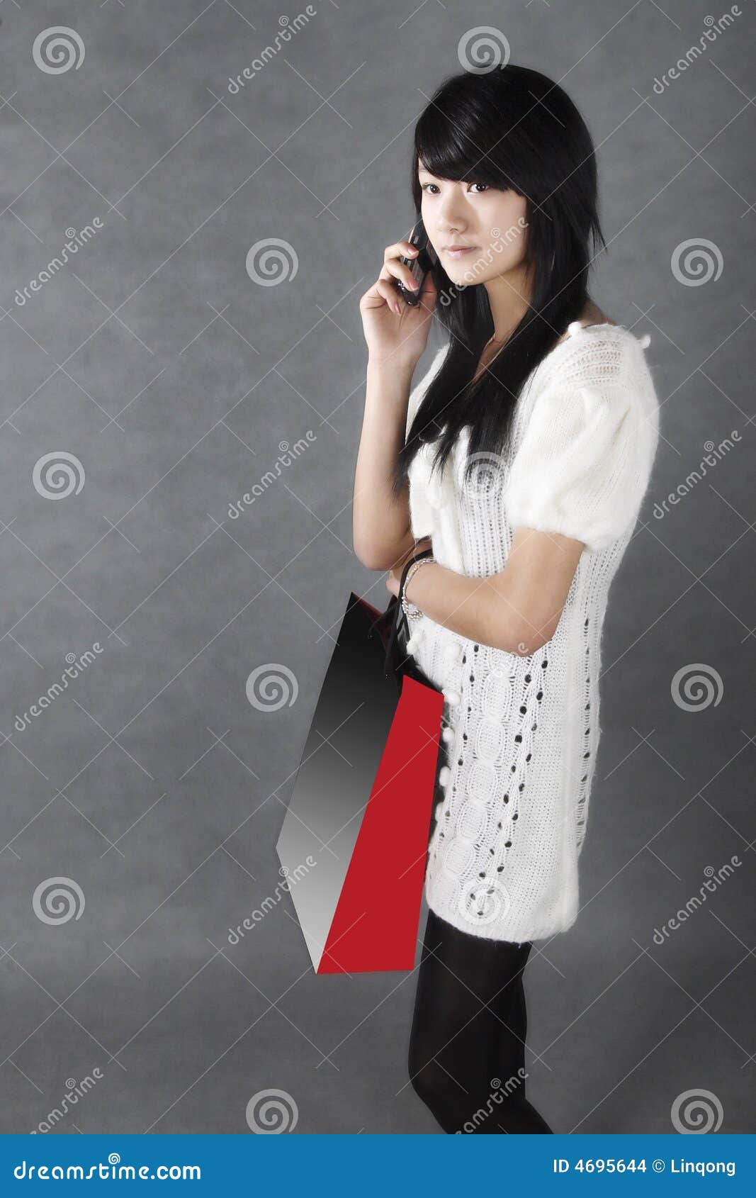 怎么要陌生女孩的电话?