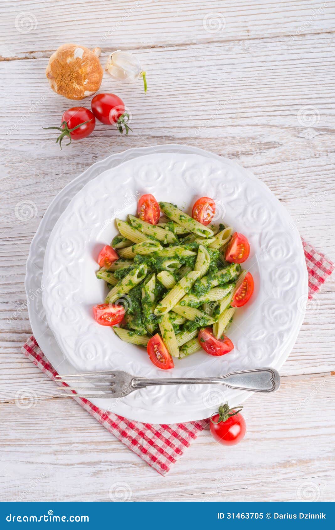 Noodles with spinach stock image. Image of mushroom, nutrition 31463705