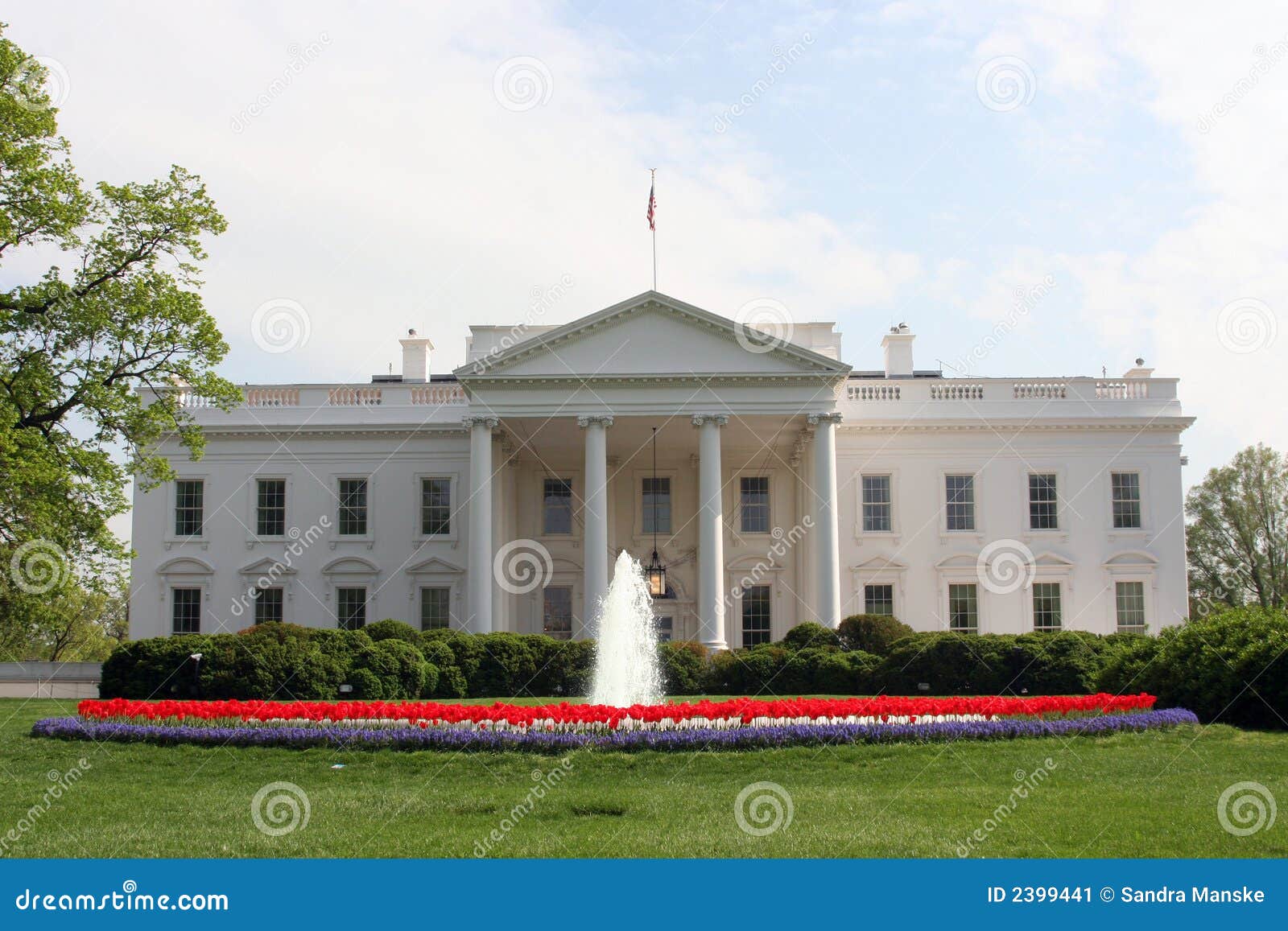North Lawn stock image. Image of government, entrance 2399441