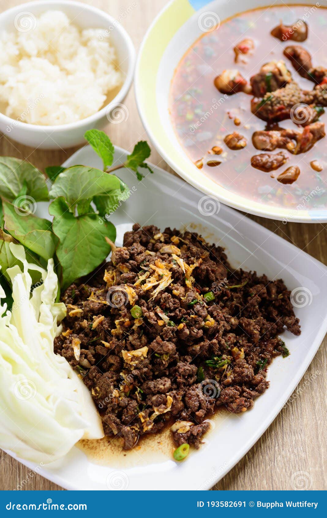 northern thai food, spicy minced pork salad larb moo kua