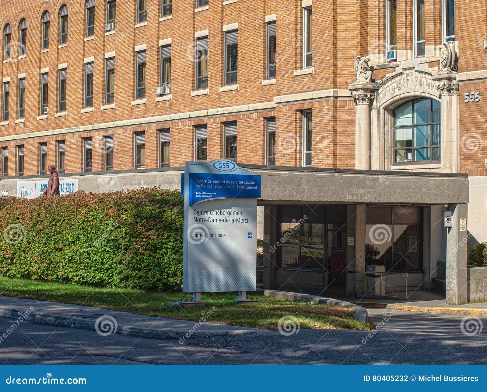 NotreDame De La Merci Hospital Fotografía editorial Imagen de centro