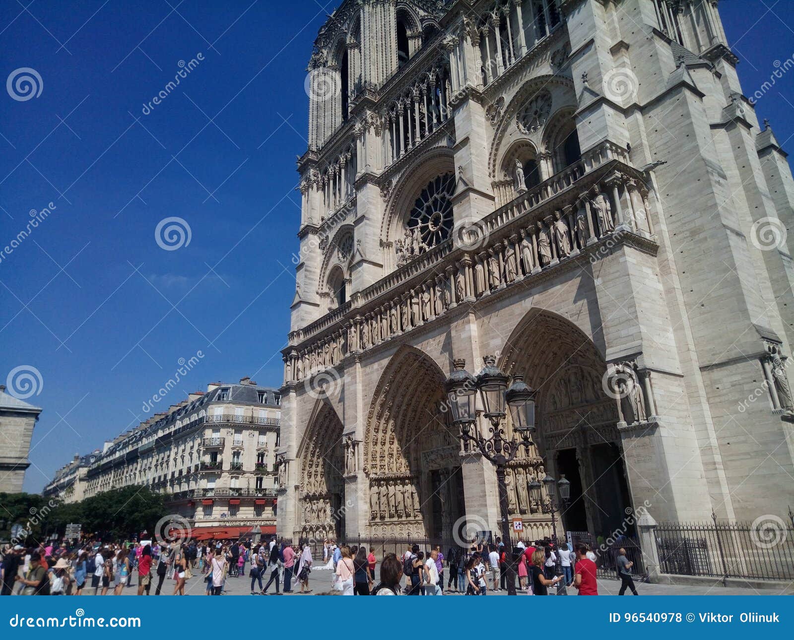 Notre dame De Paris editorial stock photo. Image of weather 96540978