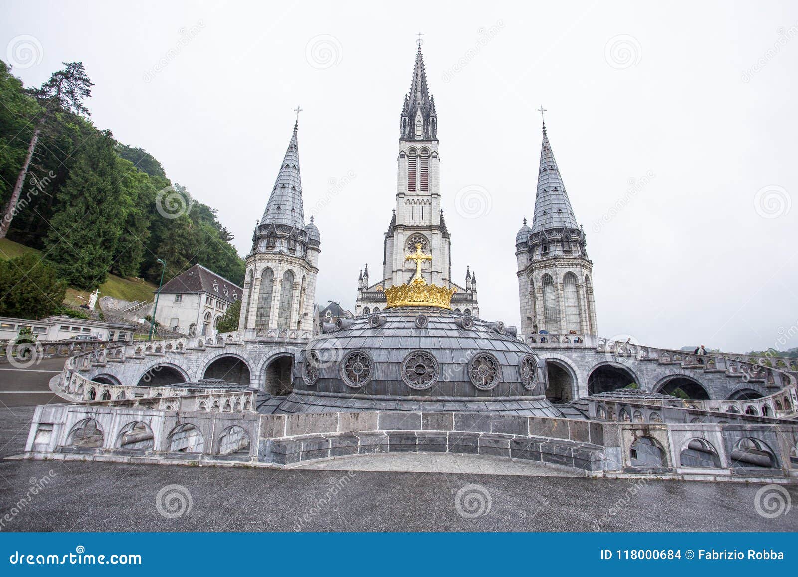 Notre Dame Du Rosaire De Lourdes Basilica of Our Lady of the Rosary the ...