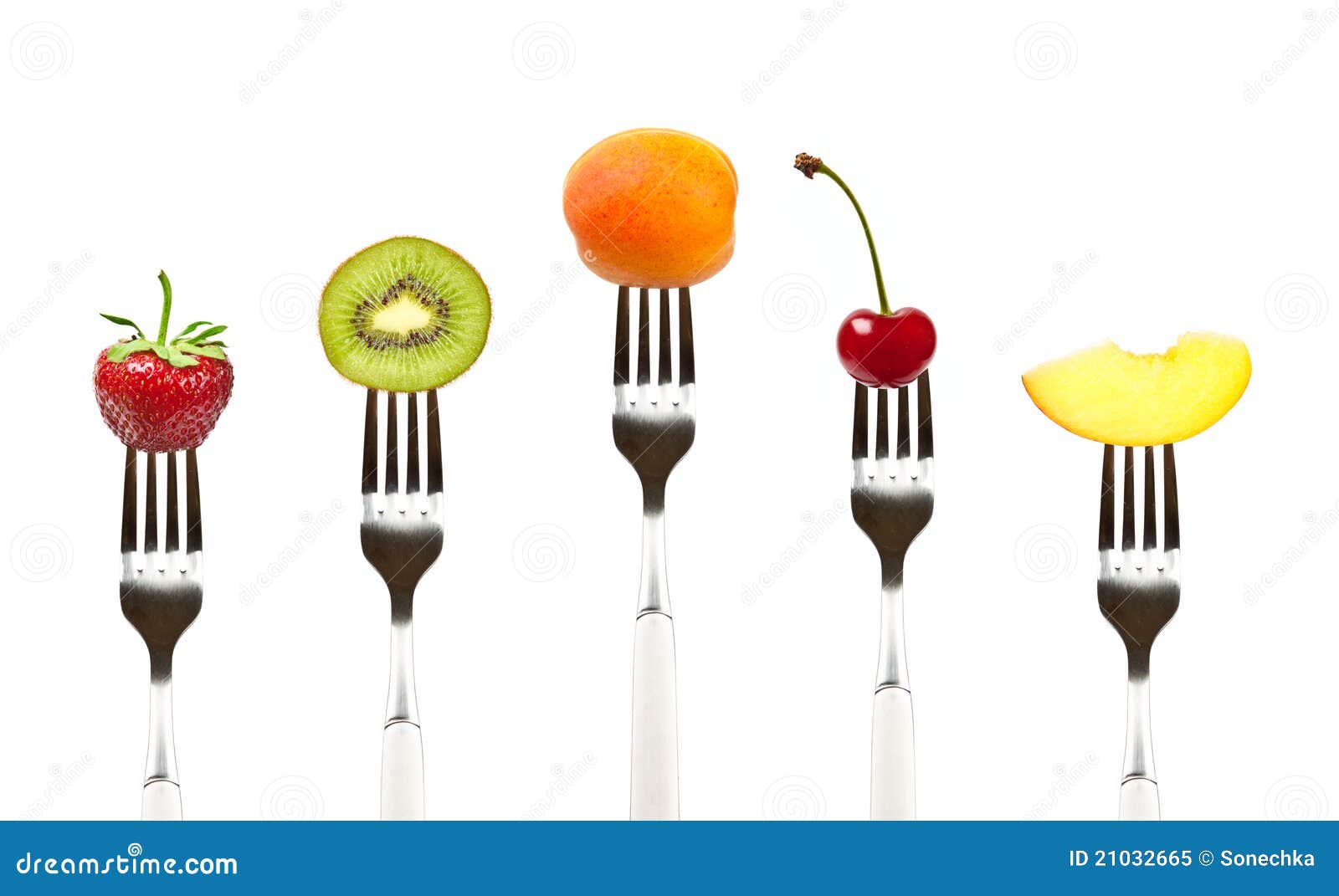 Nourriture Crue. Fruits Sur Des Fourchettes Image stock - Image du