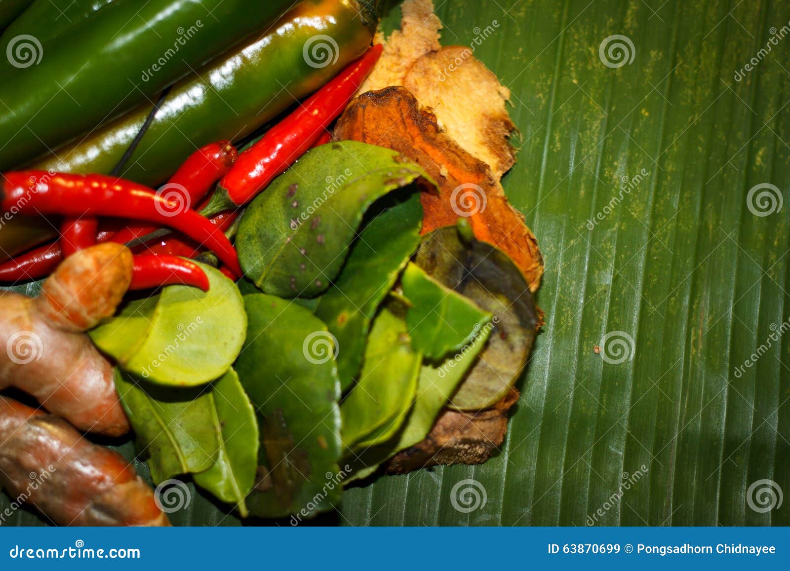 Nourriture thaïlandaise faisant cuire des ingrédients - vue supérieure