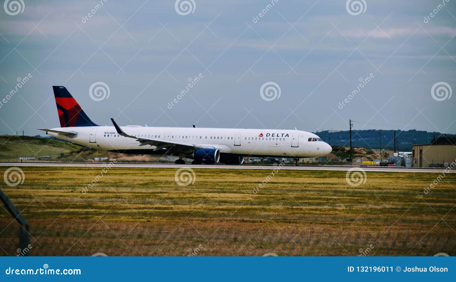 Delta Airlines Airplane On The Runway Editorial Photo