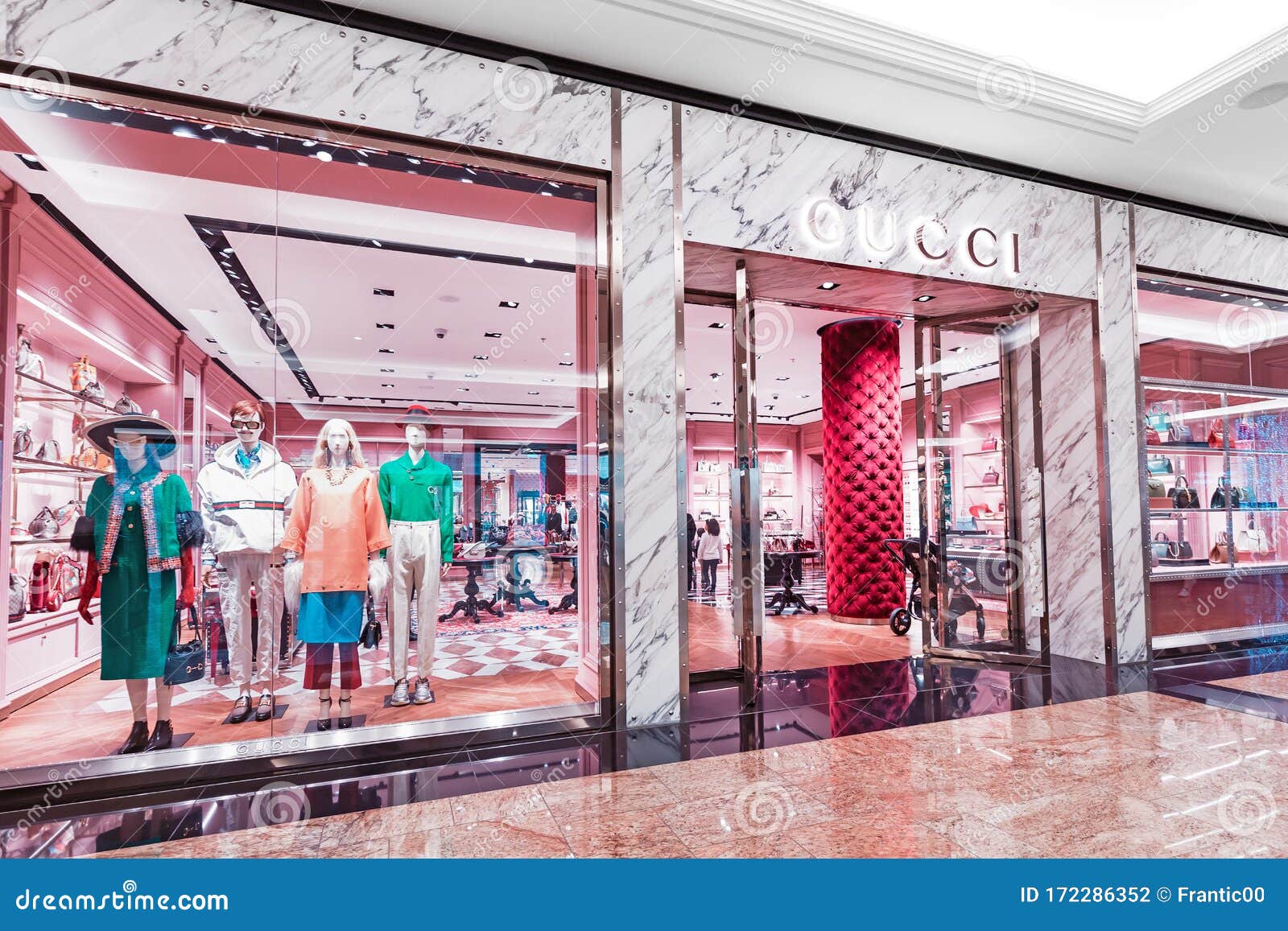 Luxury Fashion Store Showcase in Emirates Editorial Photography - Image of emirates, clothing: