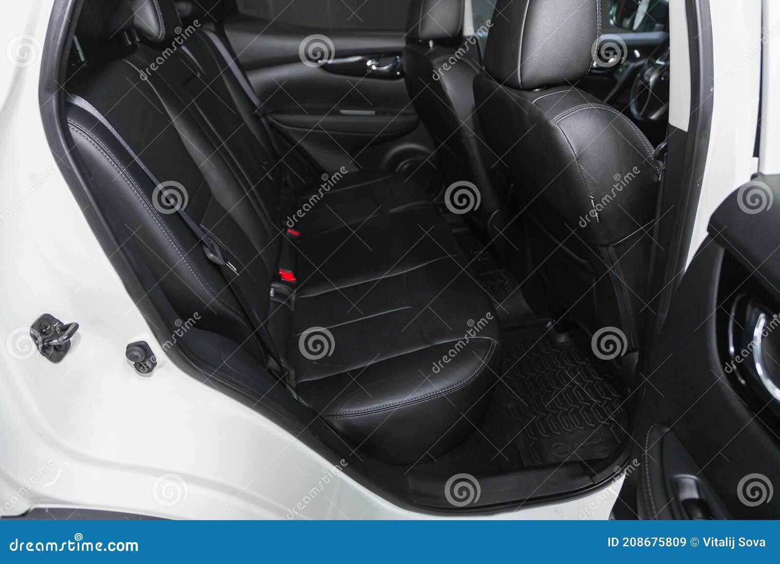 Novosibirsk, Russia â€“ January 14 2021: Nissan Qashqai Stock Image - Image  of compartment, comfortable: 208675809