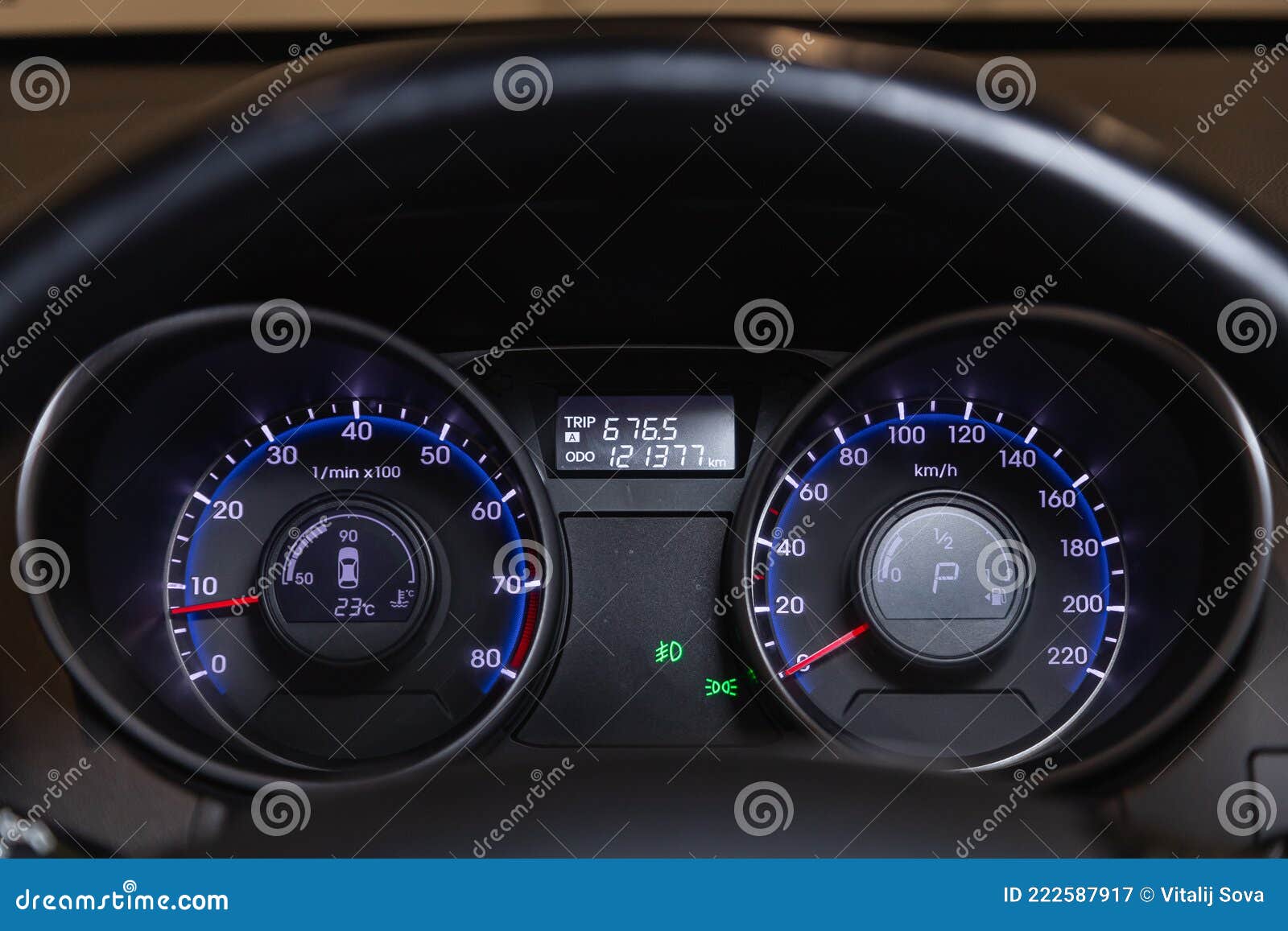 Novosibirsk Russia September 2020 Hyundai Ix35 Prestige Car Interior  Dashboard – Stock Editorial Photo © everyonensk #407936212