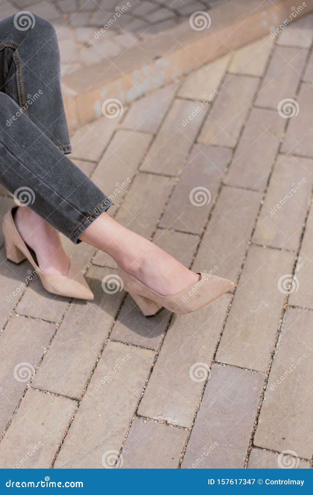 Nude Casual Beige Shoes with a Massive Thick Heel on the Girl`s Legs. Shoes  on the Pavement Stock Image - Image of heel, asphalt: 157617347