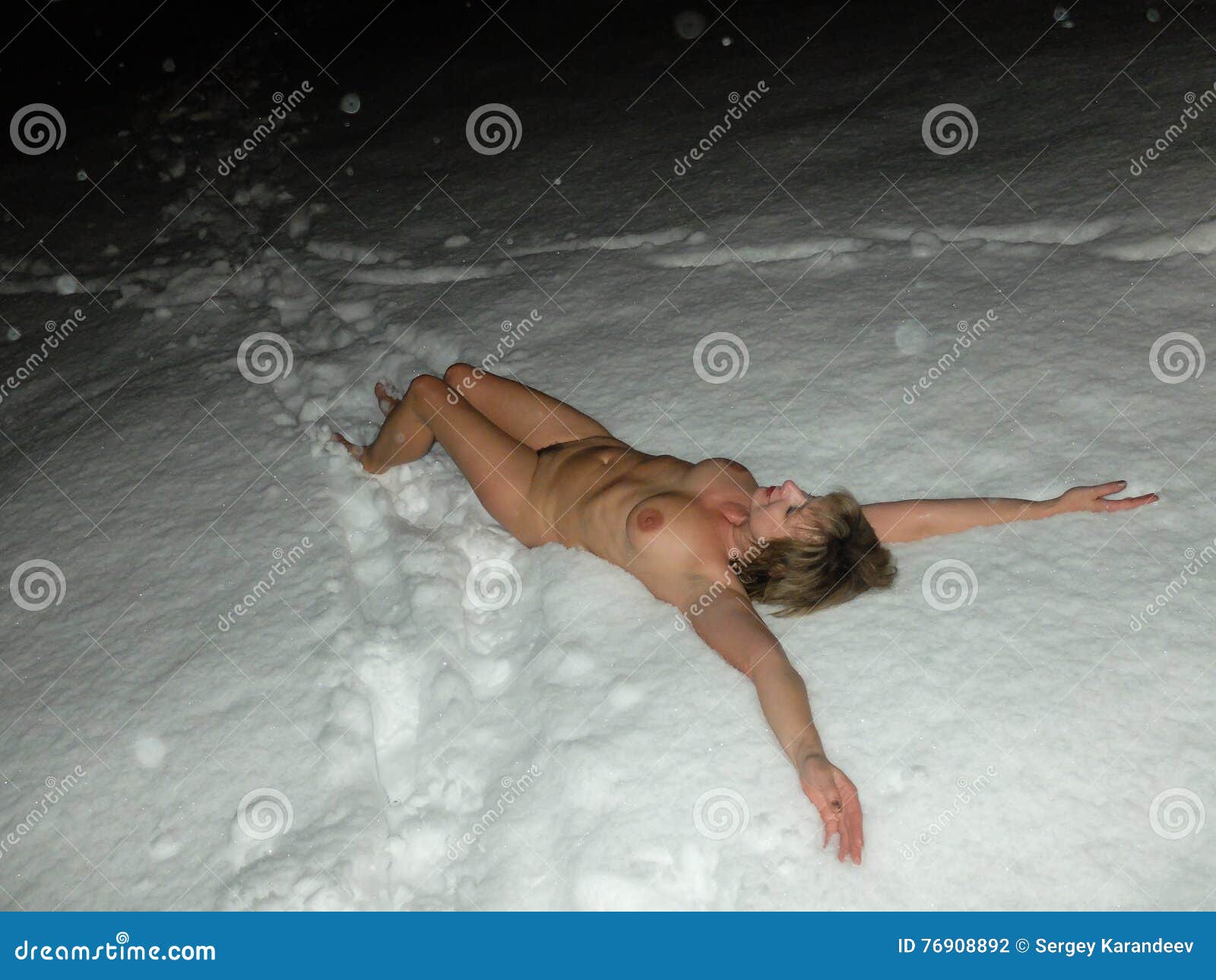 Nude In The Snow 88