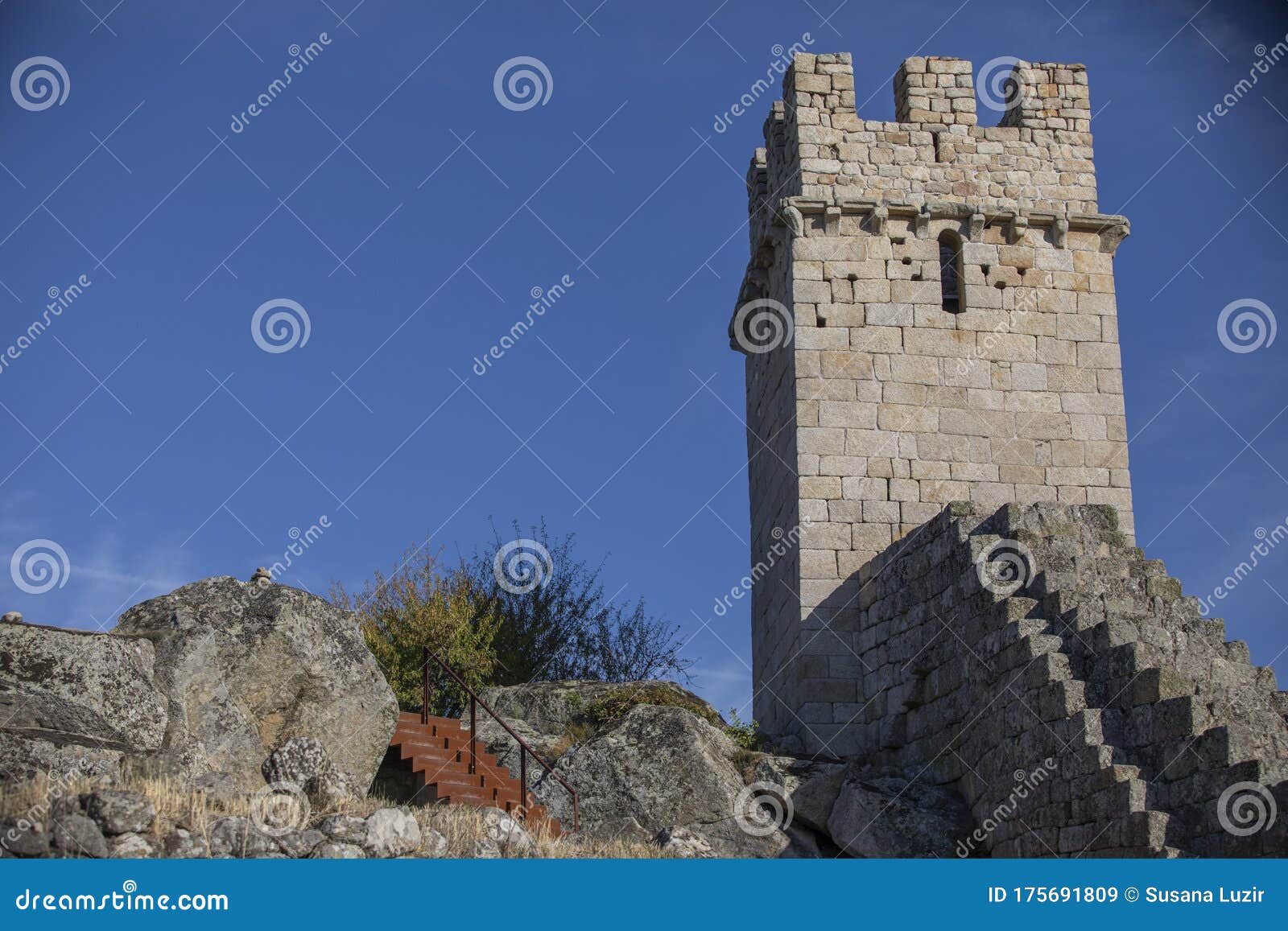 numao castle, vila nova de foz coa, portugal