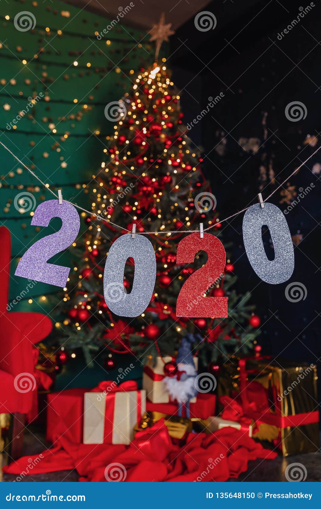 Foto Di Natale 2020.2020 Numbers New Year Party Christmas Tree Stock Photo Image Of Christmas Holiday 135648150