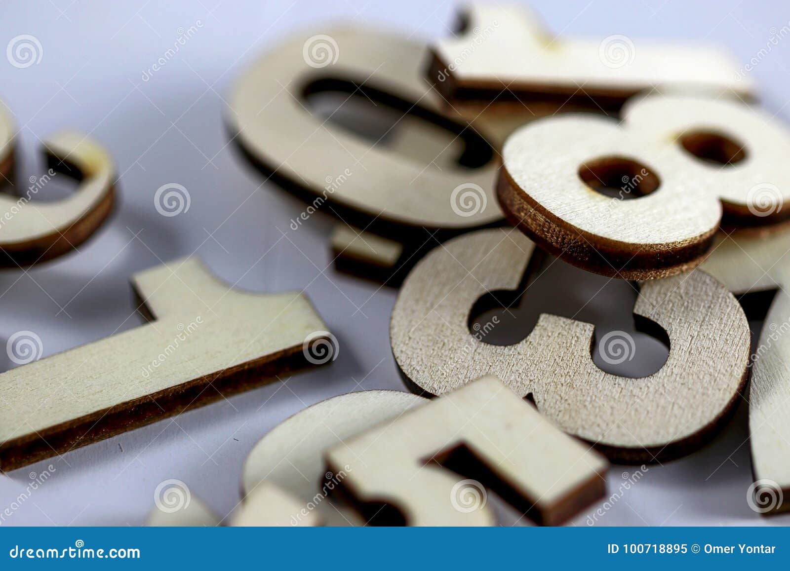 Numeri In Legno Artemio - 66 Pezzi Per Decorazioni Fai Da Te, 1,5 Cm - Foto 8