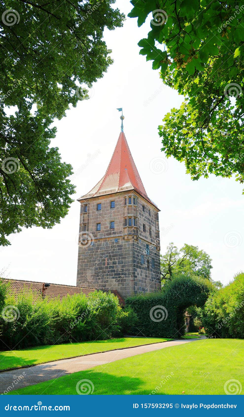 Animal Garden Tower Tiergartnertor Of Nuremberg Castle Nurnberger