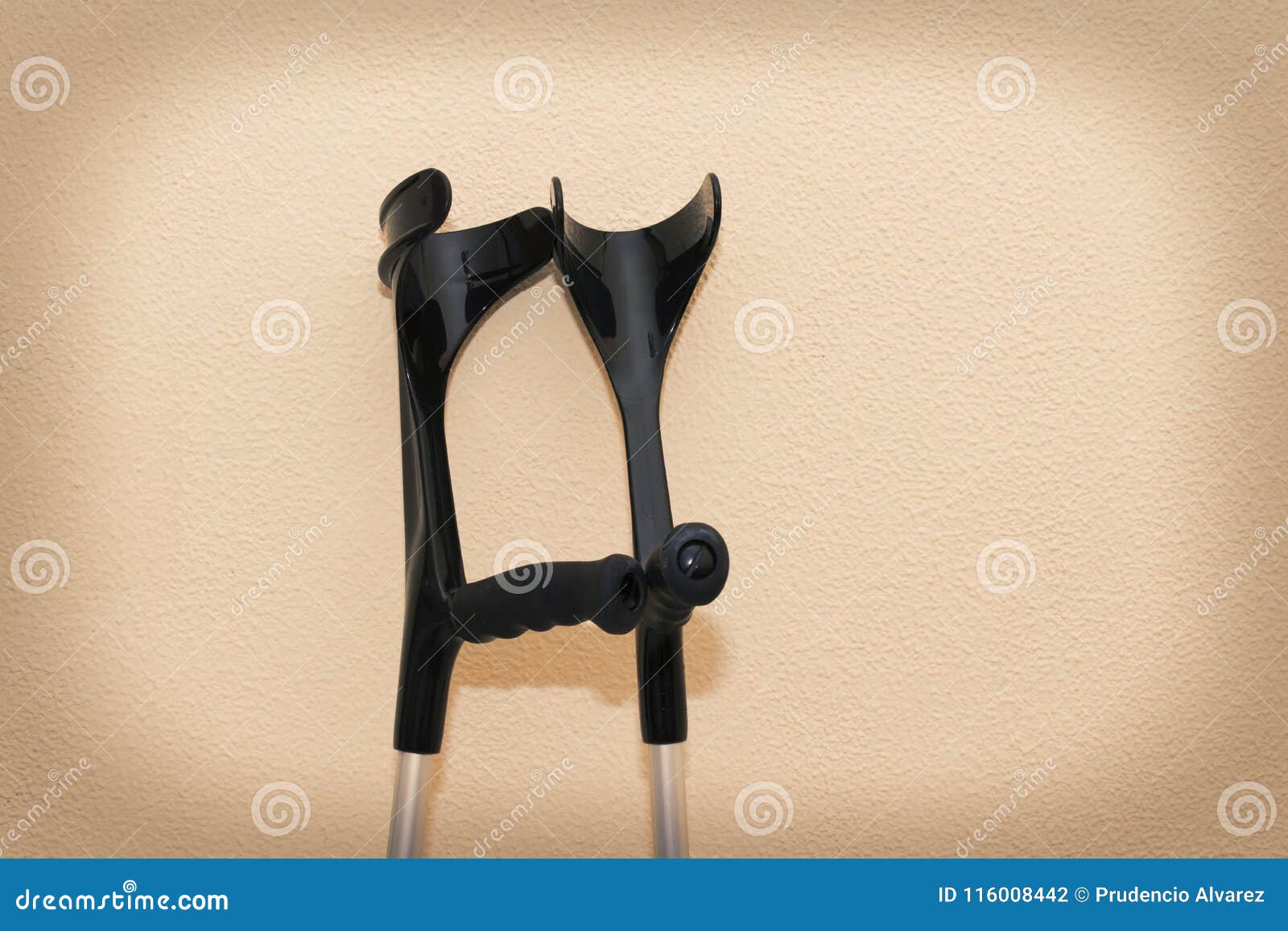 Nursing crutch couple stock photo. Image of bone, adult 116008442