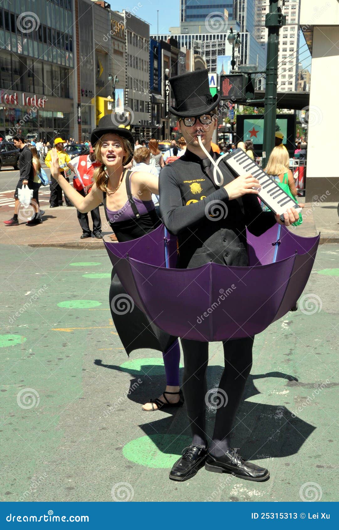 NYC Cirque Du Soleil Performers Editorial Stock Photo Image of
