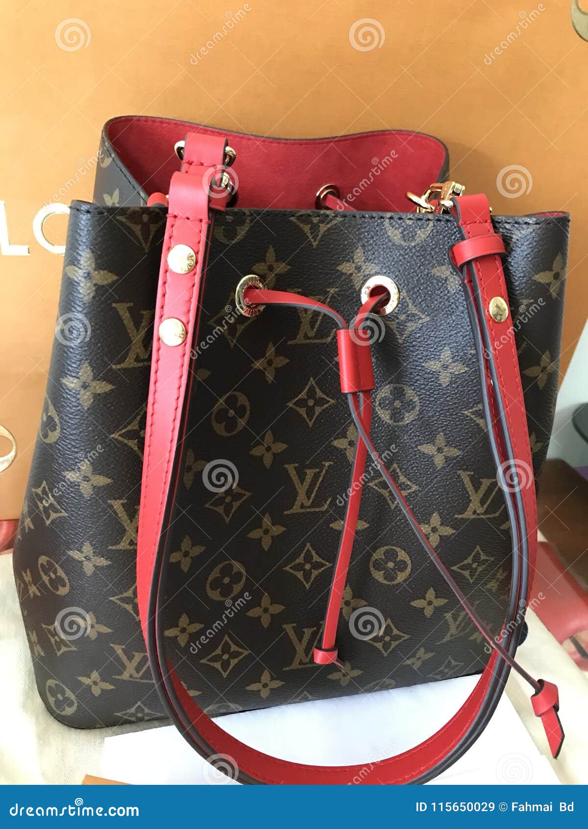 Louis vuitton purse red strap hotsell