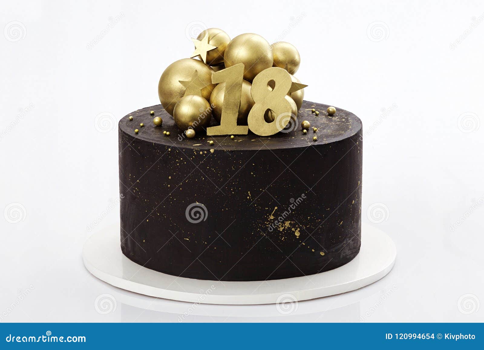 O Bolo De Aniversário Tem 18 Anos Velho Foto de Stock - Imagem de velho,  fundo: 120994654