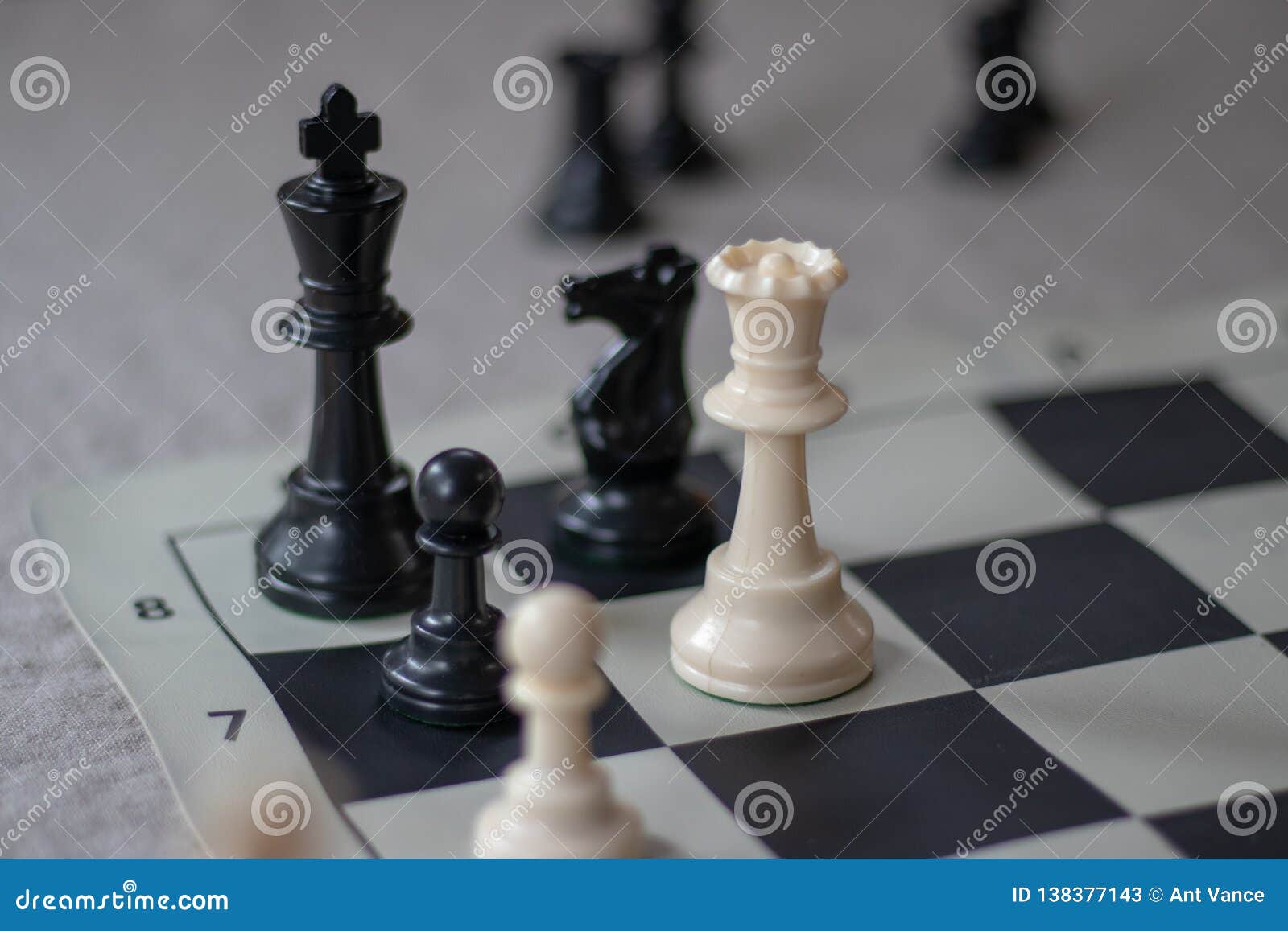 Checkmate na xadrez imagem de stock. Imagem de ganhar - 15614801