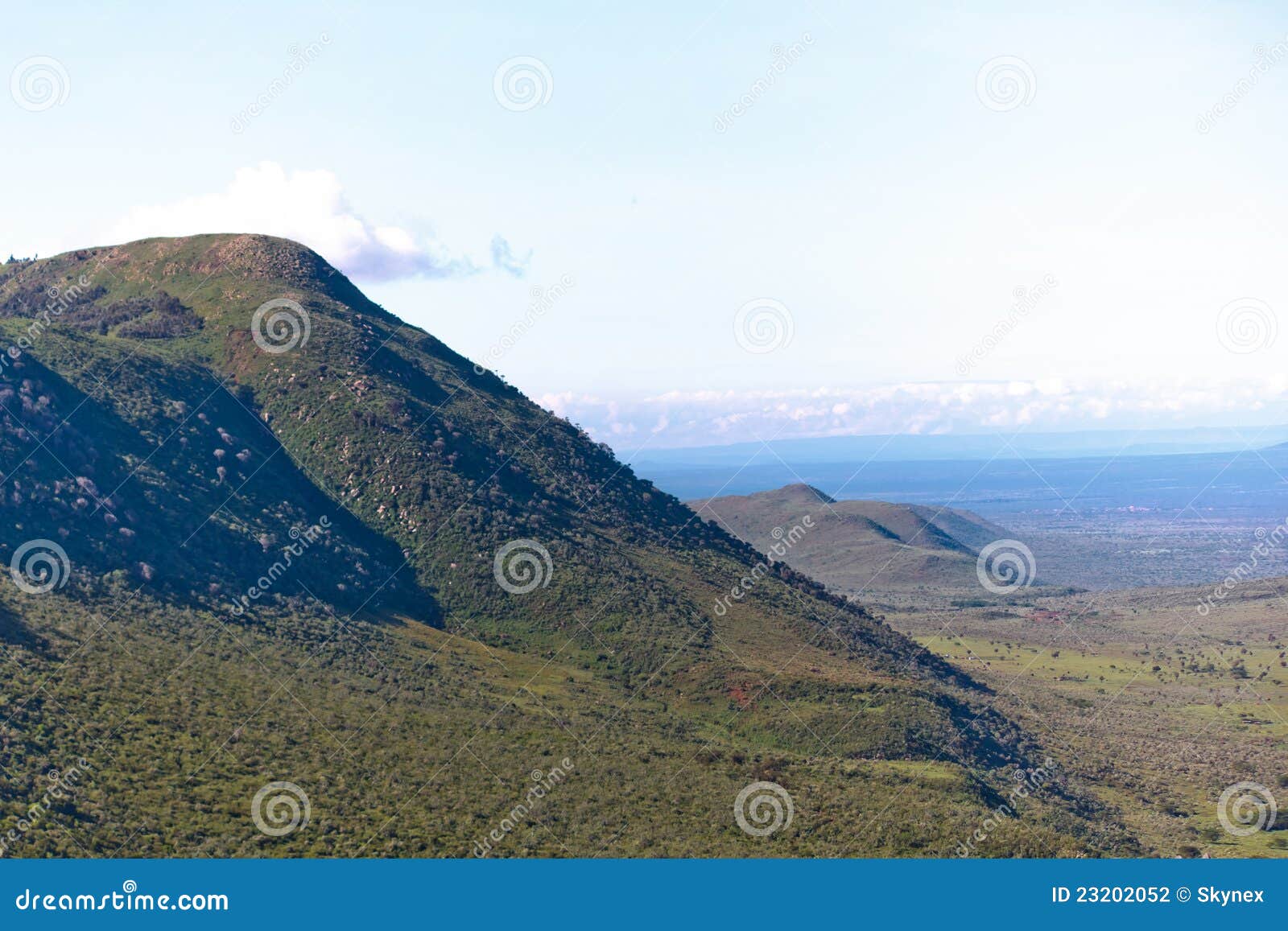 O grande Rift Valley foto de stock. Imagem de grama, tanzânia 23202052