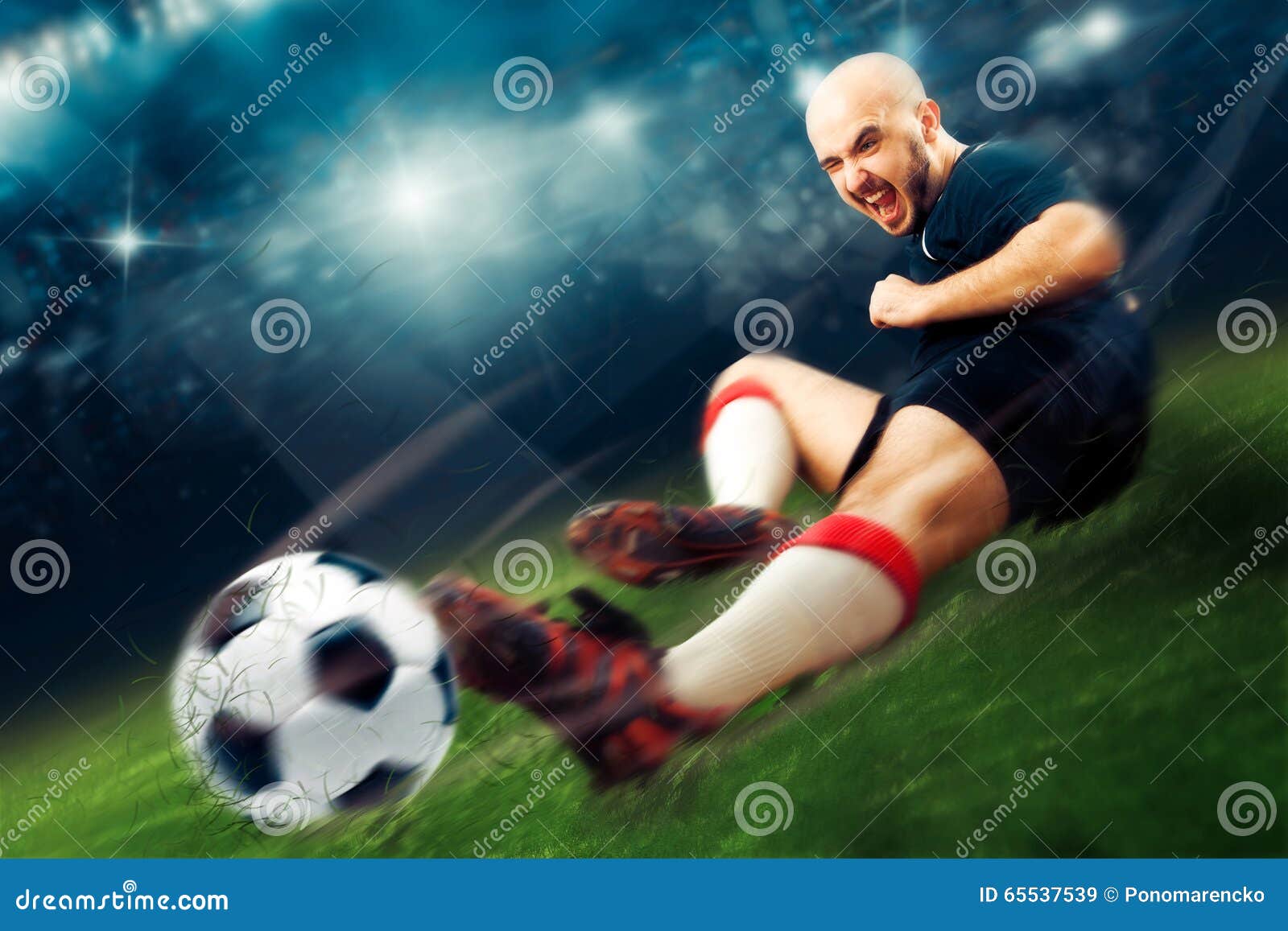 Foto Da Ação Do Jogo De Futebol Americano Imagem de Stock - Imagem de  equipe, rapidamente: 44304035