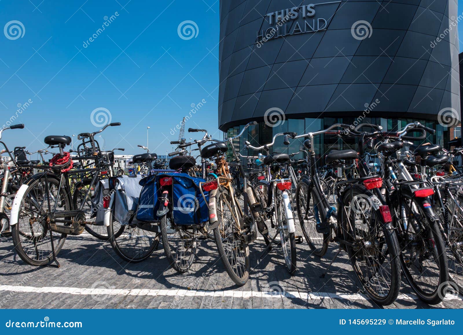Passeio de Bike na Holanda