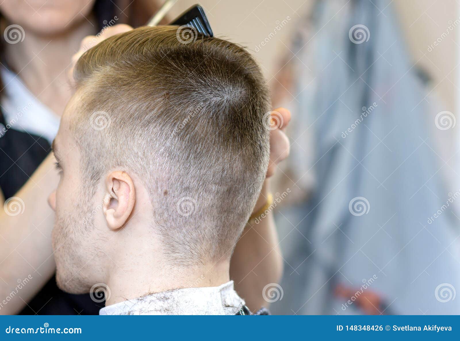 corte de cabelo de homem bonito