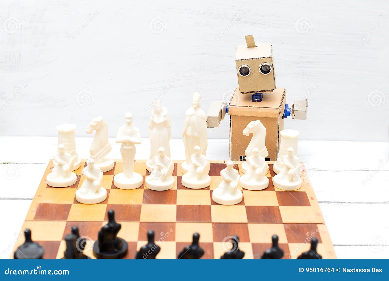 Um jogo de xadrez onde as peças se movem com Inteligência Artificial