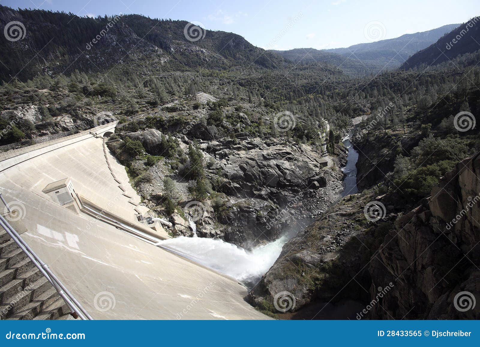 O Shaughnessy Dam stock image. Image of lake, yosemite 28433565