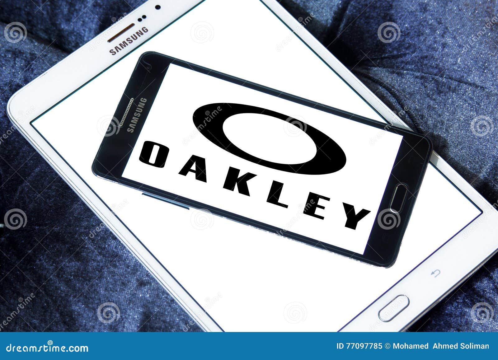 oakley mobile