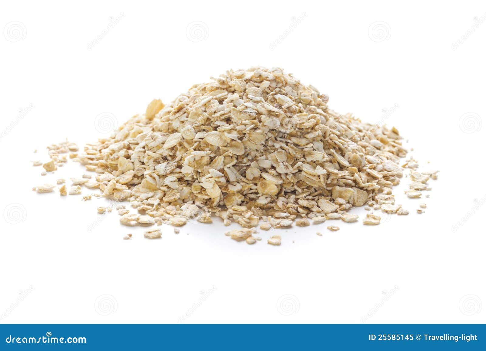 oats on white background