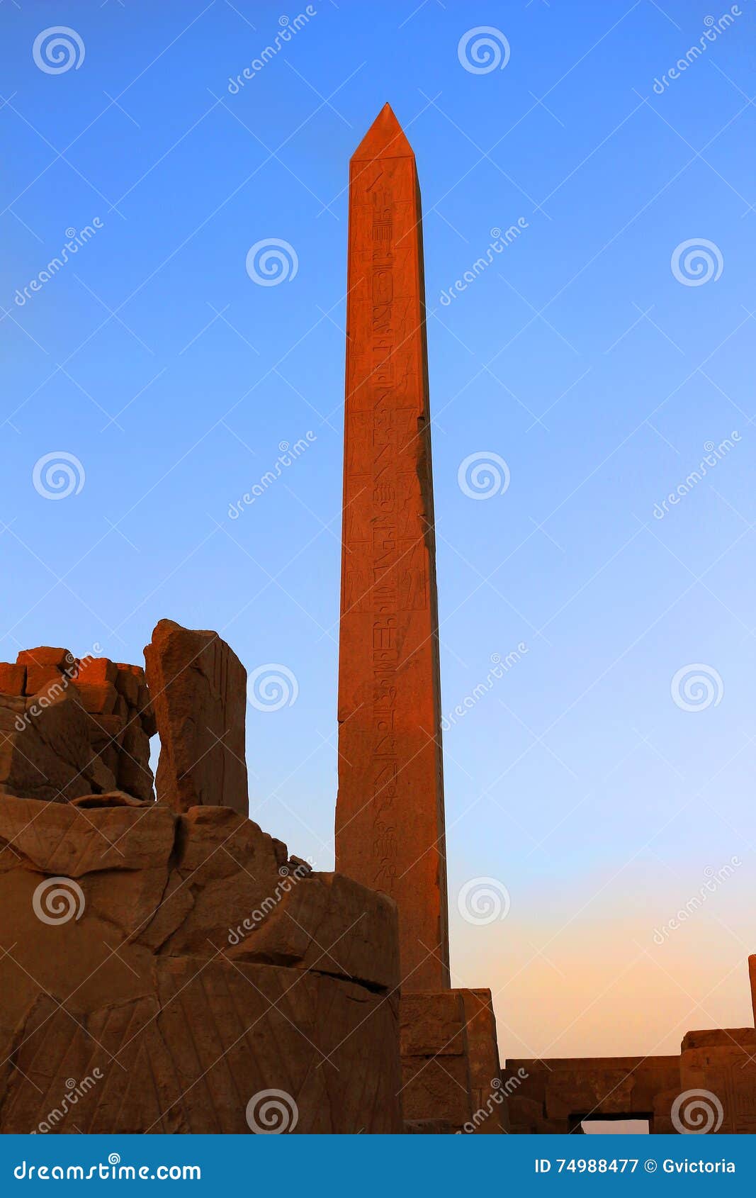 Obelisco No Templo De Karnak Egito Imagem De Stock Imagem De Obelisco Egito 74988477