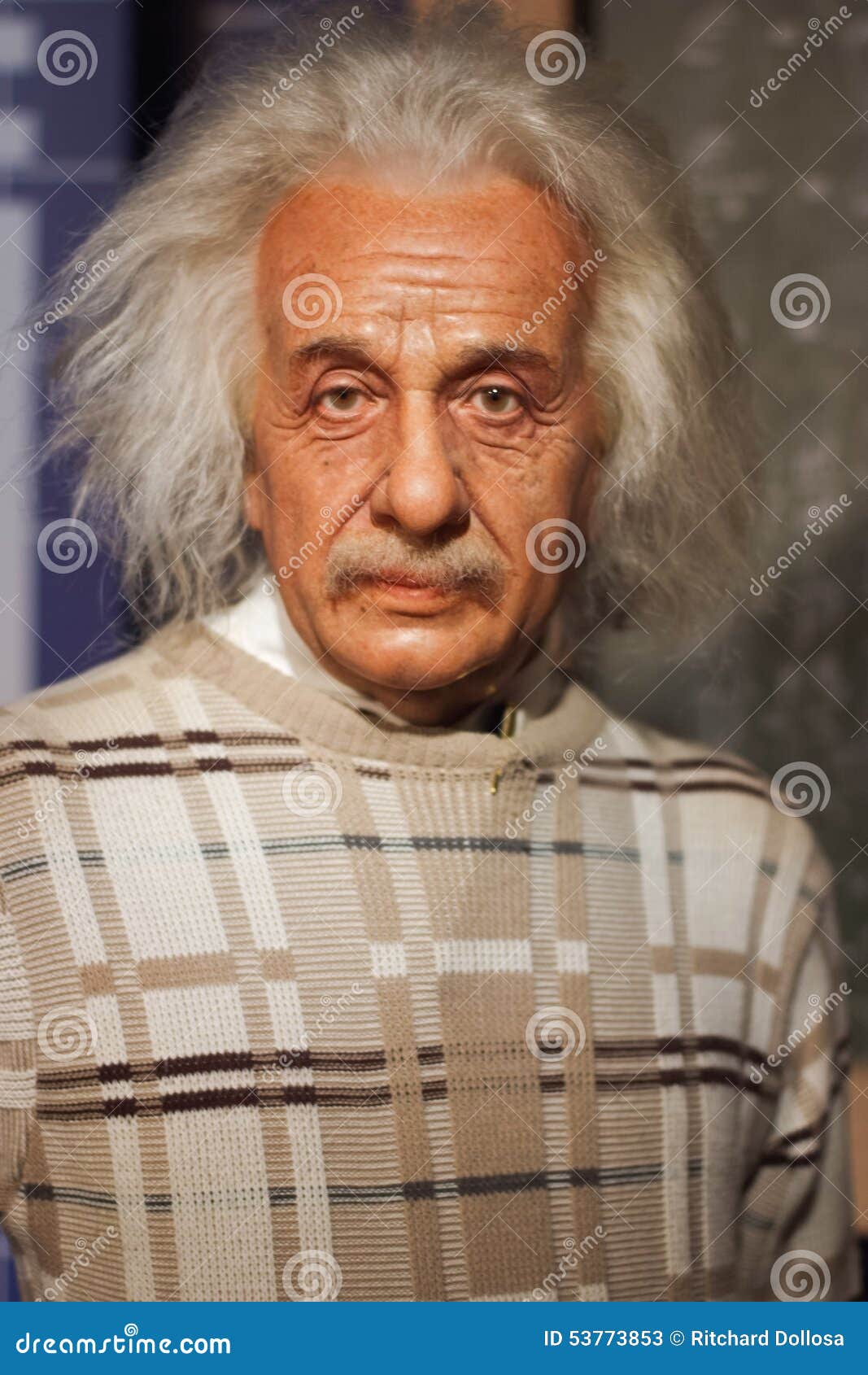 expose sur albert einstein