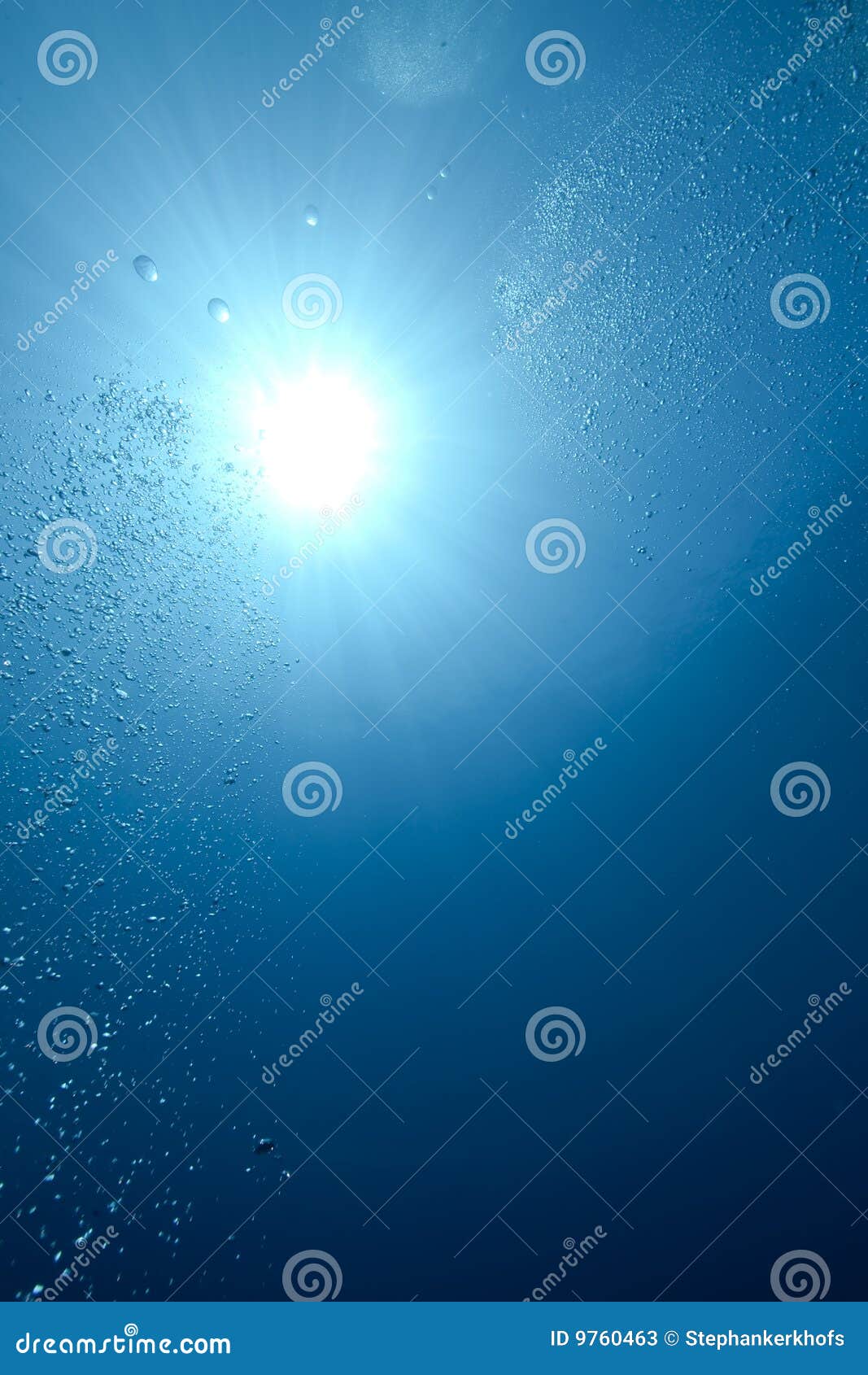 Ocean, sun and bubbles stock image. Image of beauty, fish 9760463