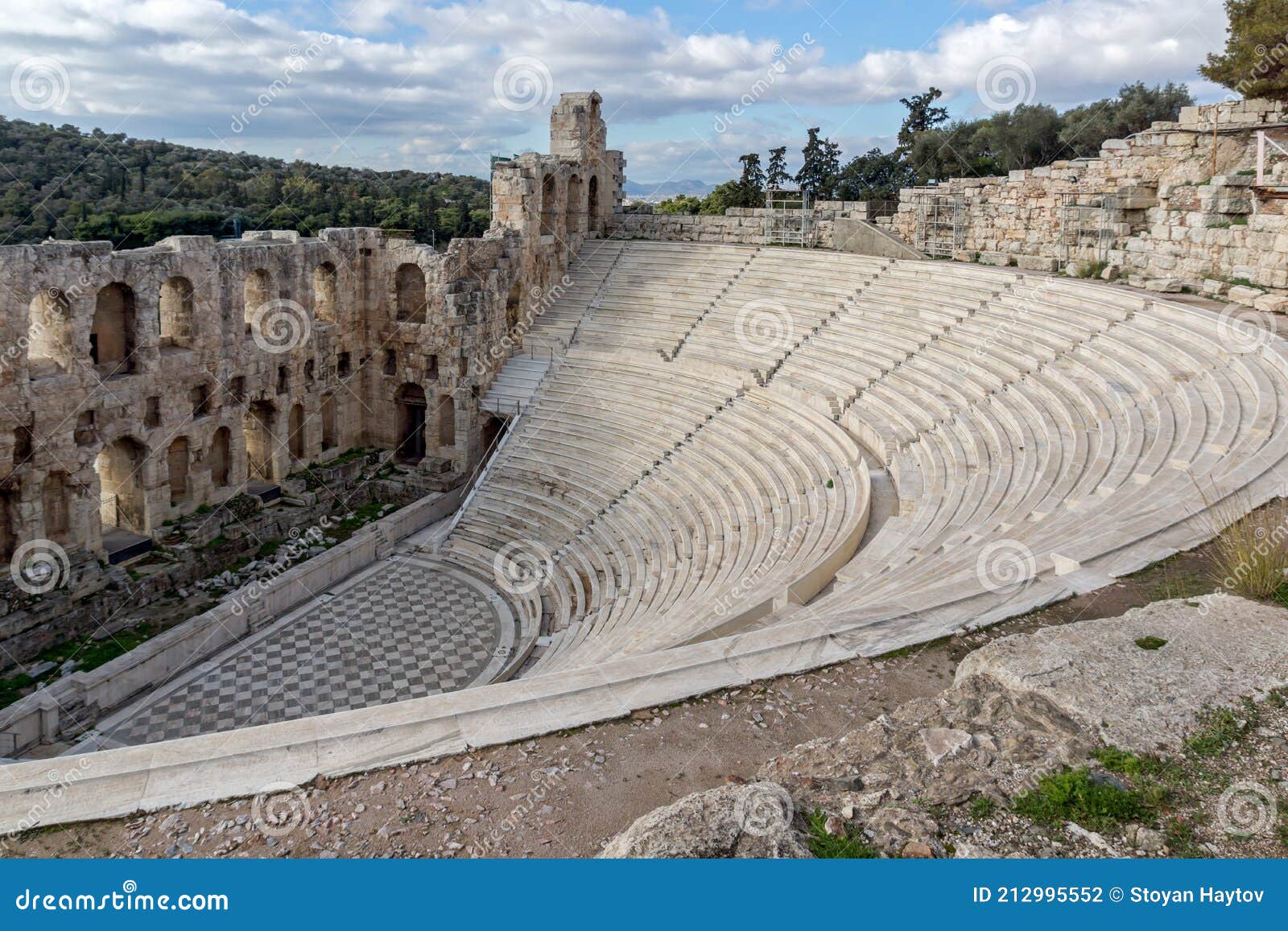 Odeon Dell'attico Dei Herodes All'acropoli Di Atene, Grecia Fotografia ...