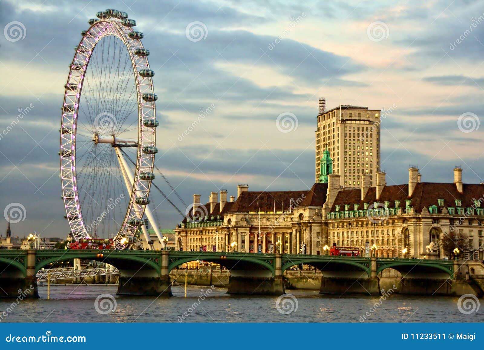 Oeil de Londres photo éditorial. Image du observation - 11233511