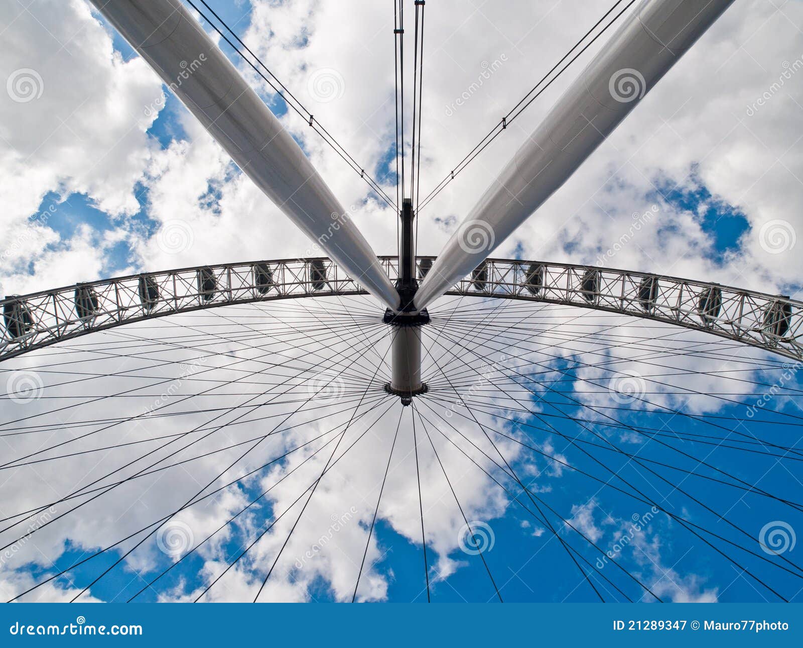 Oeil de Londres photographie éditorial. Image du passerelle - 21289347