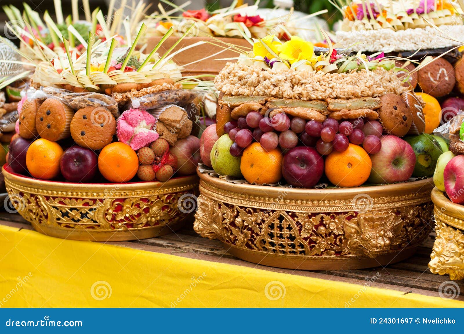 Offering in Bali Hindu Temple Stock Image Image of balinese, basket