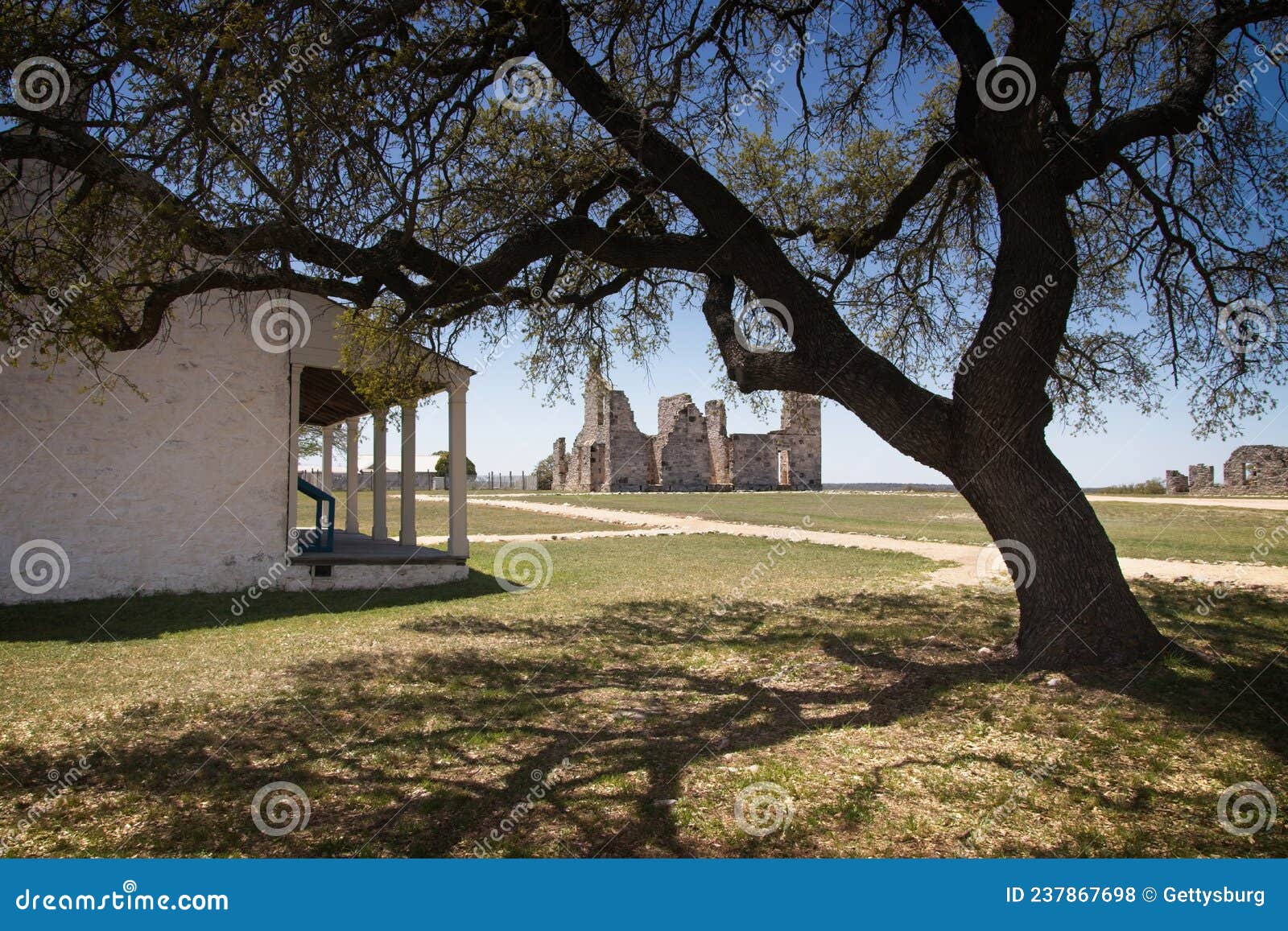 officers quarters at fort mckavett, texas