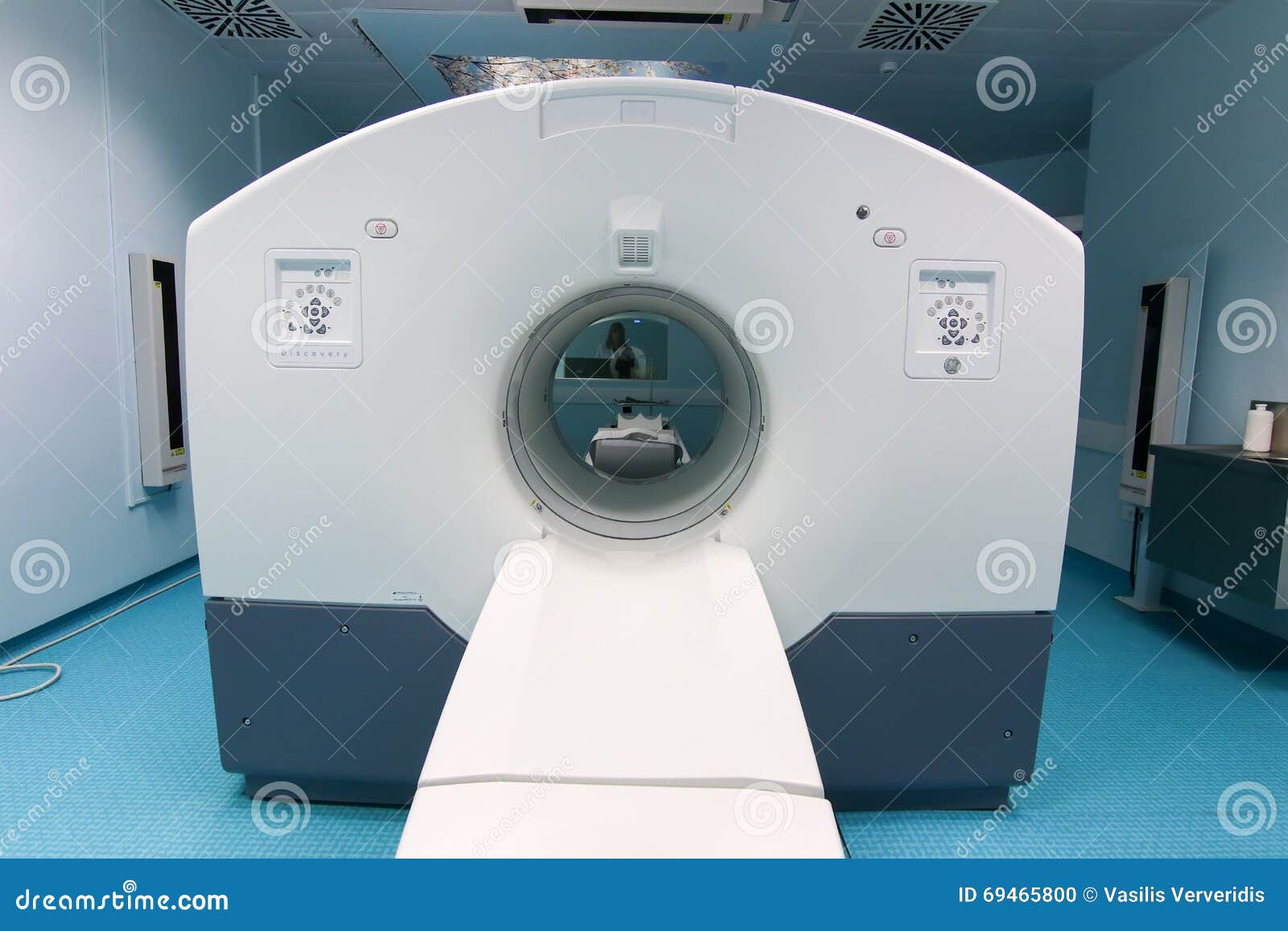 Official Opening of the First CT Imaging PET-CT Scanner Editorial - Image of care, department: 69465800