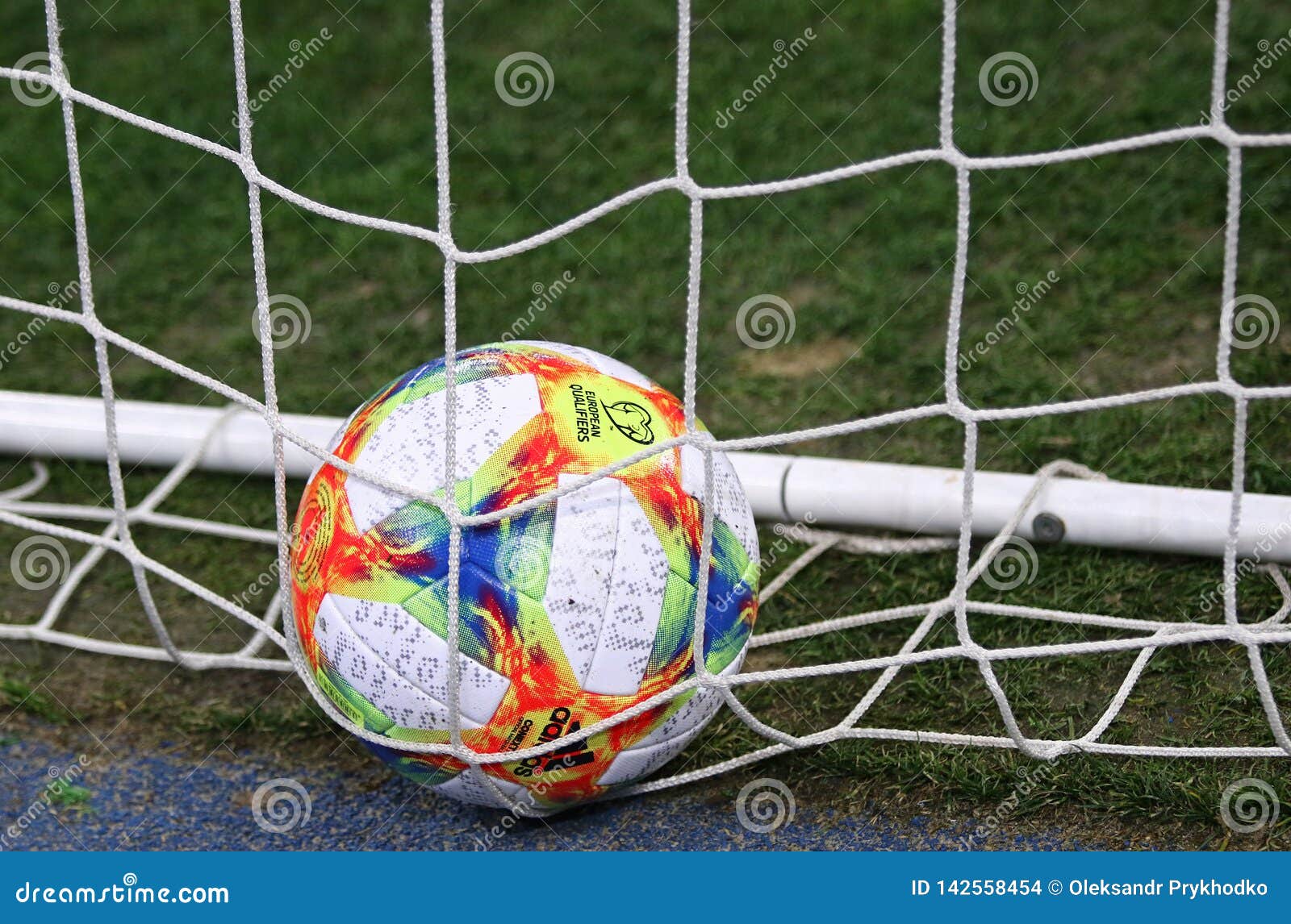 adidas euro qualifier official match ball