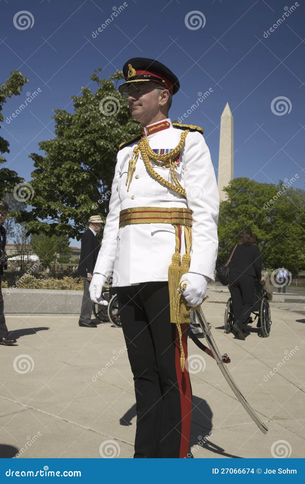 Officier Militaire Dans L'uniforme De Cérémonie Image stock éditorial -  Image du uniforme, américains: 27066674