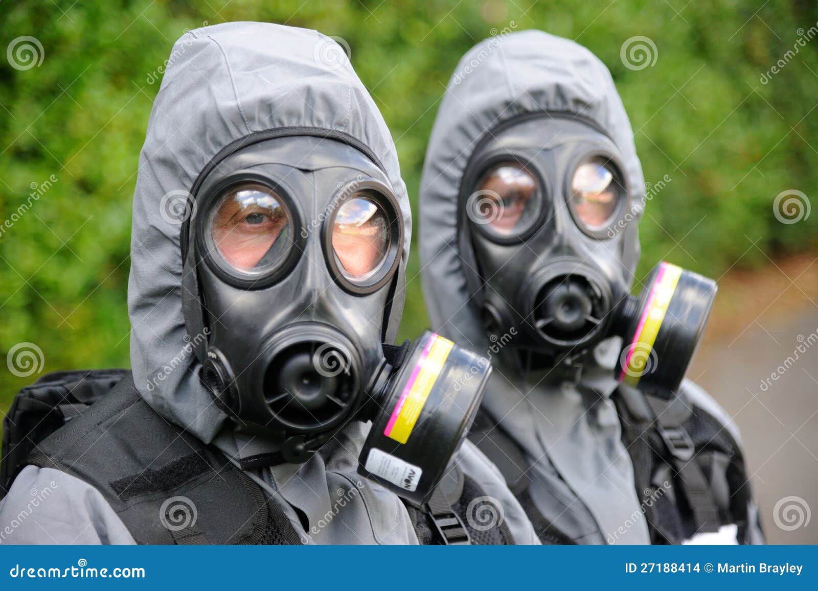 Officiers De SWAT Dans Des Masques De Gaz Image stock éditorial