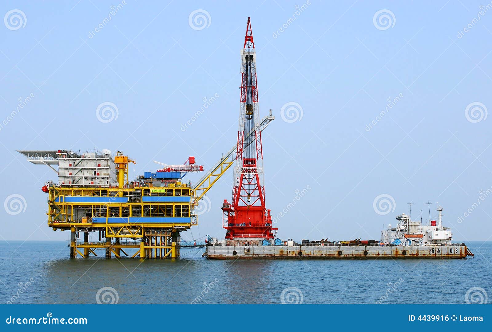 OFFSHORE PLATFORMS stock photo. Image of engineering, servers 4439916
