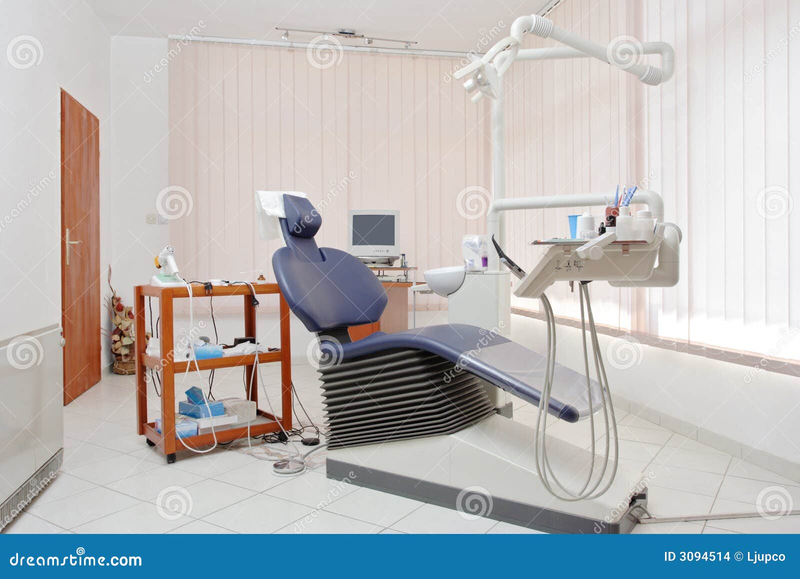 Oficina dental foto de archivo. Imagen de utensilio, médico 3094514