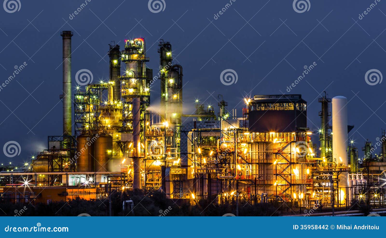 Oil And Gas Refinery Plant Editorial Photography - Image: 35958442