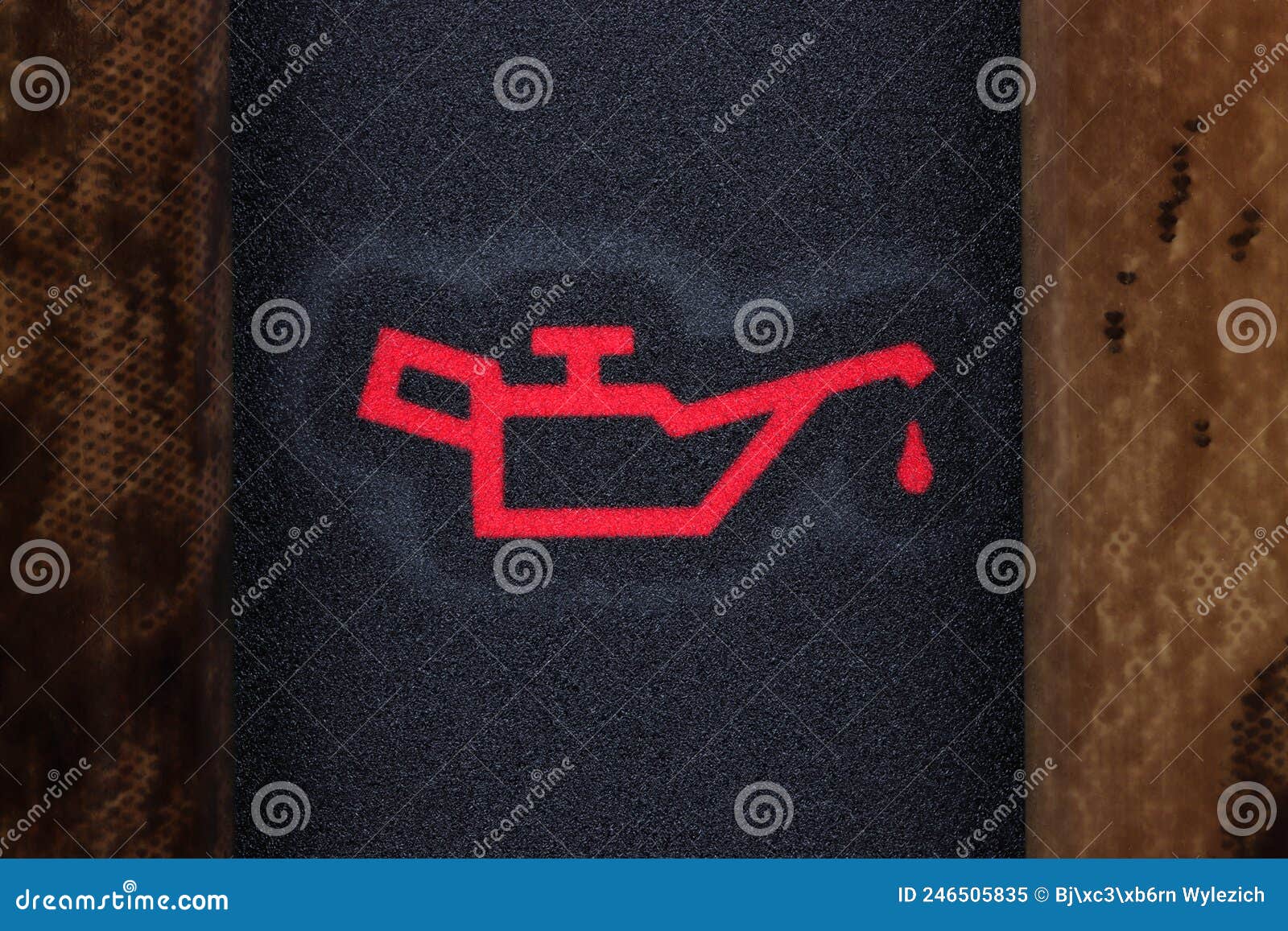 Oil pressure warning light stock image. Image of defect 246505835