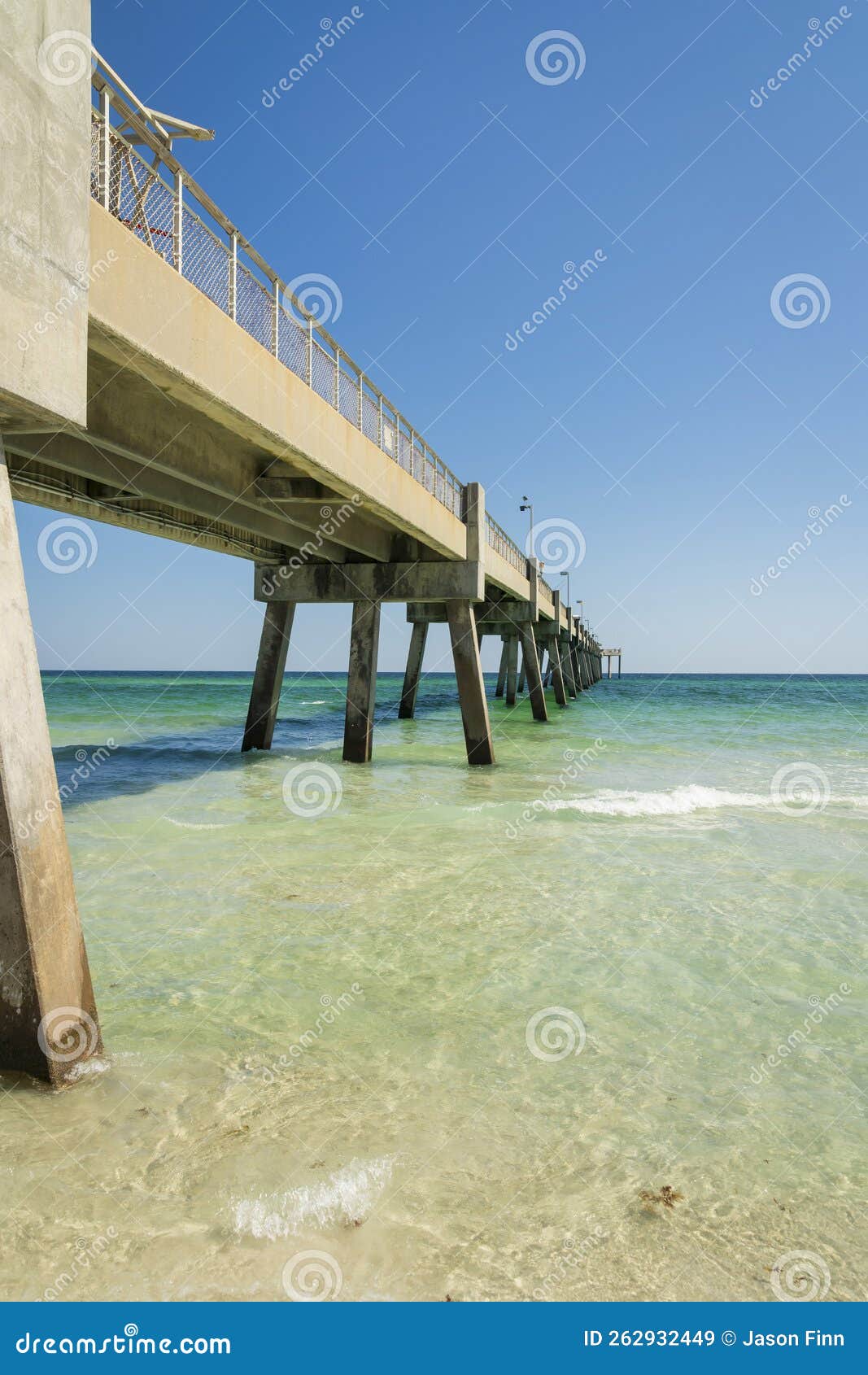 Okaloosa Island Pier View Over the Calm Ocean at Destin, Florida Stock  Image - Image of closeup, water: 262932449